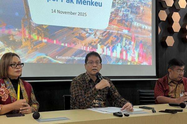 Purbaya bakal Rekrut 300 Lulusan SMA Masuk Bea Cukai