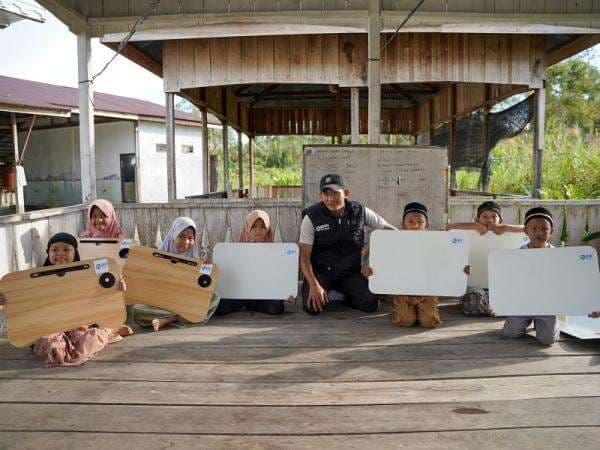 BRI GelarTrauma Healinguntuk Anak Terdampak Bencana Banjir di Sumatra