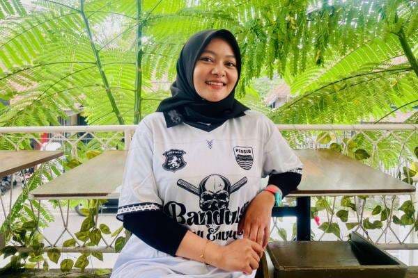 Prediksi Bobotoh Cantik Sani Sintya, Persib Bandung Bungkam Persija Jakarta dengan Skor Tipis