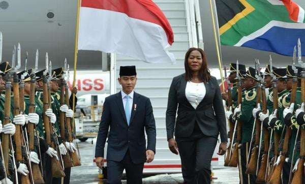 Gibran Tiba di Johannesburg untuk Hadiri KTT G20, Disambut Tarian Pantsula