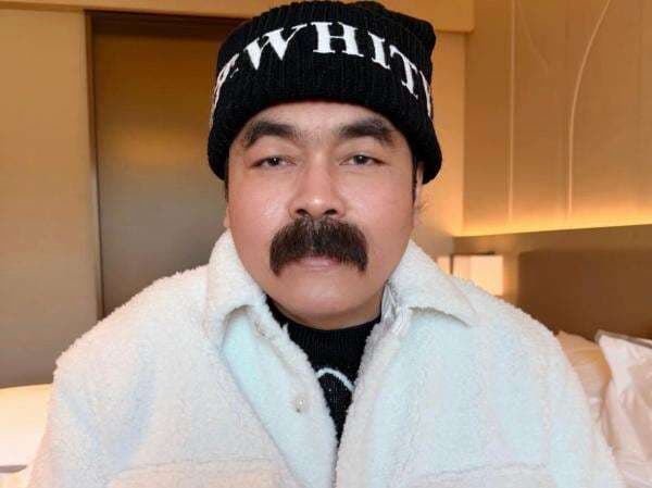 Adam Suseno Pasrah Didandani Inul Daratista Pakai Kupluk Rp4 Jutaan, Ini Fotonya!