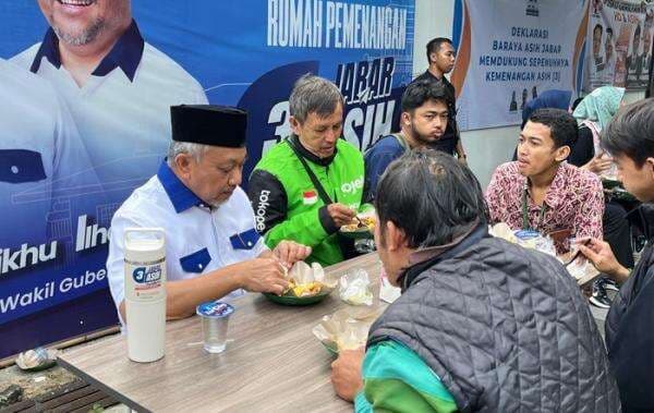 Sambil Sarapan Bareng, Ahmad Syaikhu Serap Aspirasi Pengemudi Ojol di Bandung