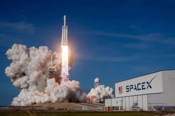 SpaceX Berencana IPO di 2026, Valuasi Sahamnya Capai USD800 Miliar