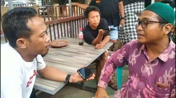 Breaking News: Pengemudi Sedan Camry Tembak Guru Madrasah di Jepara