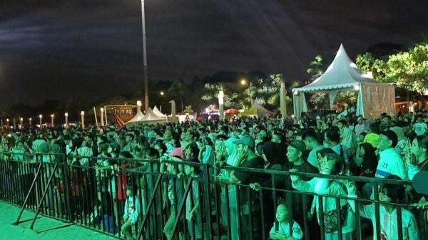 Malam Tahun Baru 2026 di Ancol, Pengunjung Nantikan Dewa 19 hingga Pertunjukan Drone