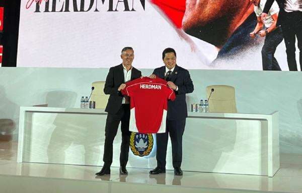 John Herdman Jawab soal Kapan Umumkan Asisten Pelatih Lokal di Timnas Indonesia