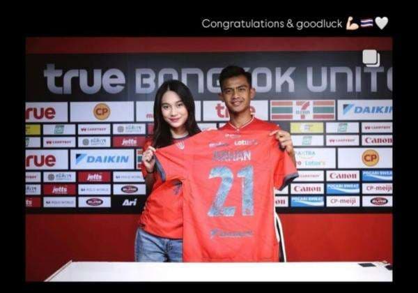 Foto Azizah Salsha Dampingi Arhan Gabung Bangkok United: Bismillah