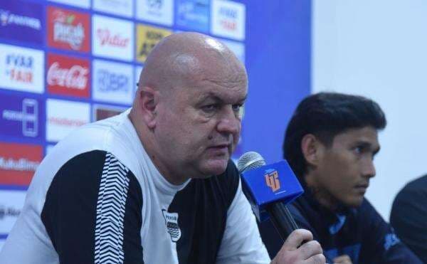 Bojan Hodak Bocorkan Kondisi Cedera David da Silva, Absen Lawan Borneo FC Bojan Hodak Bocorkan Kondisi Cedera David da Silva, Absen Lawan Borneo FC