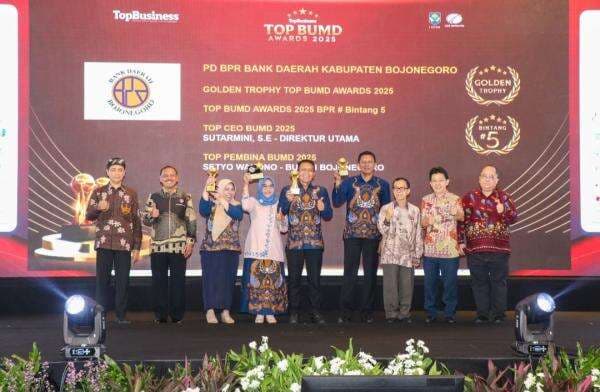Bupati Bojonegoro Raih Penghargaan TOP Pembina BUMD 2025 Bupati Bojonegoro Raih Penghargaan TOP Pembina BUMD 2025