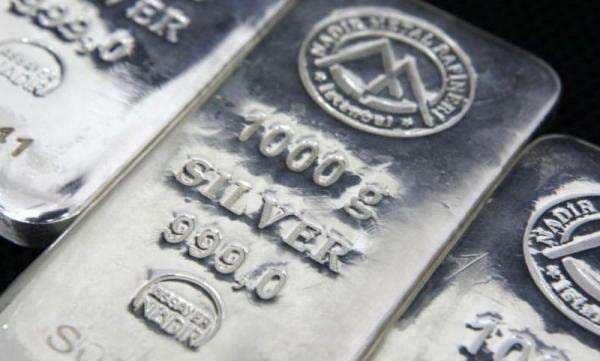 China Batasi Ekspor Perak, Elon Musk Protes