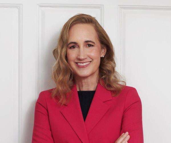 Kabar Duka, Penulis Confessions of a Shopaholic Sophie Kinsella Meninggal Dunia