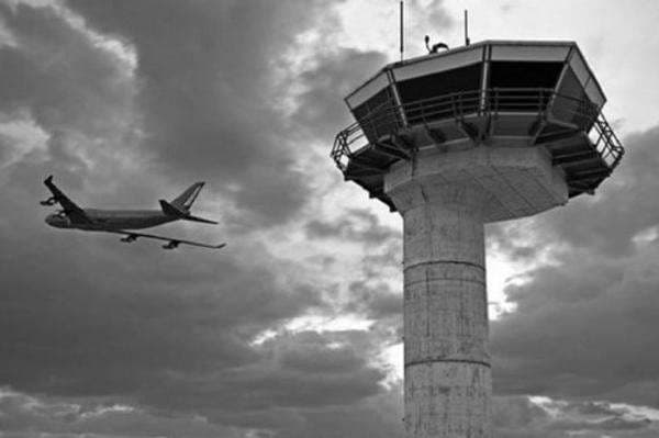 Penumpang Penerbangan Domestik Anjlok saat Nataru, Minat ke Luar Negeri Justru Meningkat Penumpang Penerbangan Domestik Anjlok saat Nataru, Minat ke Luar Negeri Justru Meningkat