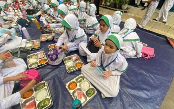 Program Makan Bergizi Gratis (MBG) Dongkrak Prospek Dua Emiten Ini