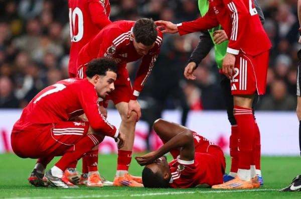 Alexander Isak Patah Kaki, Liverpool Krisis Lini Depan