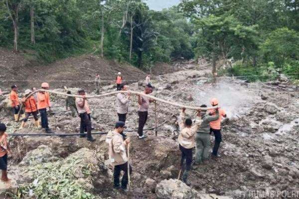 Longsor Manggarai Timur, Pencarian Korban Terkendala Medan Berat dan Cuaca Buruk