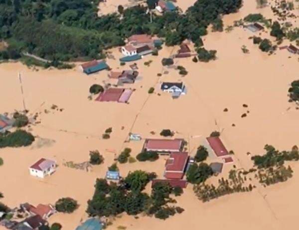 Hujan Deras dan Banjir Tewaskan Setidaknya 41 Orang di Vietnam