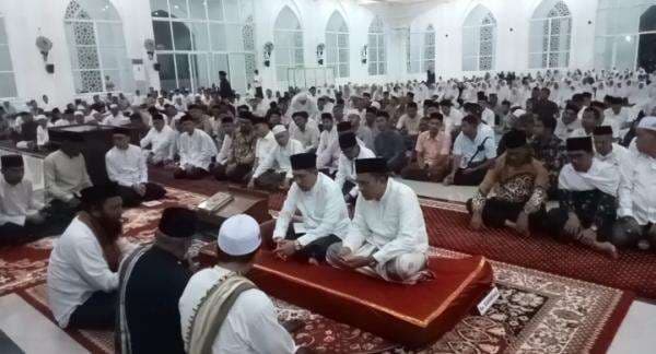 Mengenang 20 Th Tsunami Aceh, Ribuan Masyarakat Pijay Zikir dan Doa Bersama di Masjid