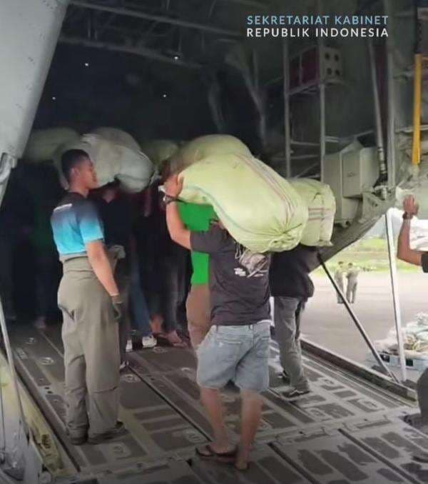 Dorong Ekonomi, Pemerintah Angkut Hasil Tani Warga Terdampak Bencana di Aceh ke Jakarta