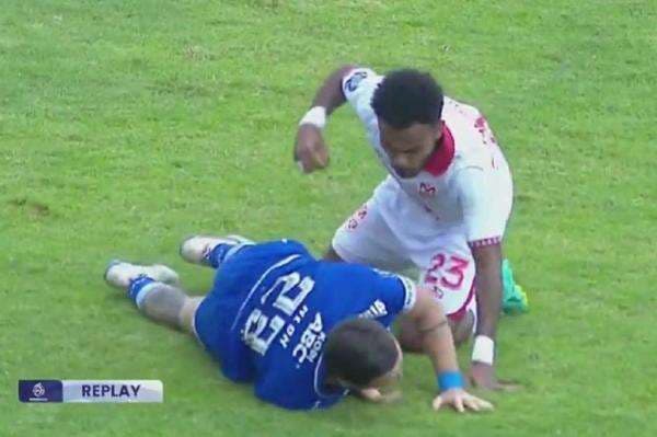 Yance Sayuri Minta Maaf Nyaris Tinju Marc Klok dalam Duel Malut United vs Persib Bandung