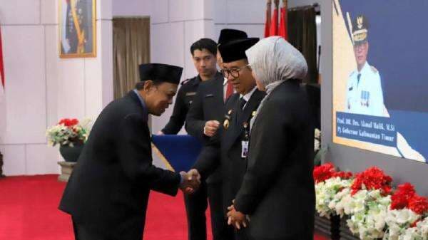 94 ASN Pemprov Kaltim Terima Anugerah Satya Lencana Karya Satya dari Prabowo Subianto