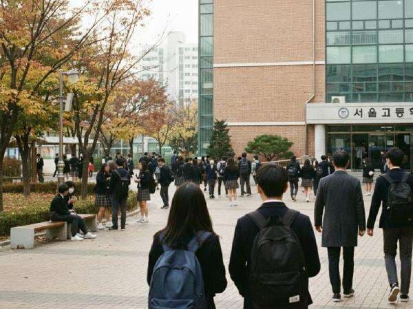 Krisis Bayi Berujung Petaka: Sekolah di Korea Selatan Tutup Massal!