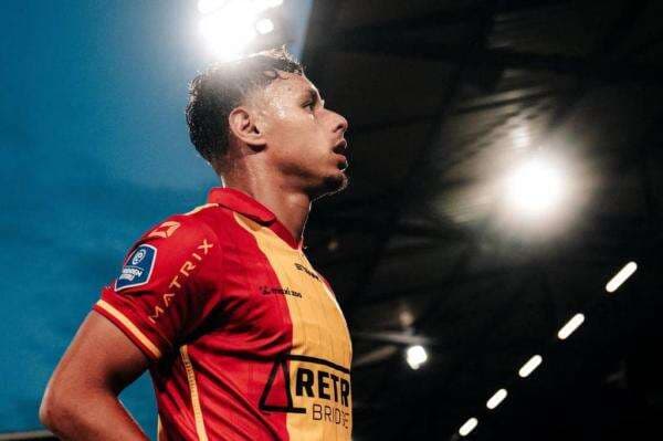 Dean James Disorot Usai Go Ahead Eagles Tumbang dari Lyon, Nilai Terendah Kedua