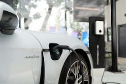 Porsche Indonesia Perluas Jaringan Porsche Destination Charging ke Semarang