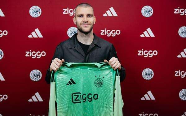 Maarten Paes Resmi Gabung Ajax Amsterdam: Waktunya Kembali ke Eropa, Siap Menangkan Trofi!
