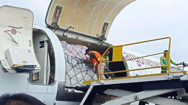 DPR Kirim Bantuan untuk Korban Banjir Sumatera, Diantar Langsung oleh Wakil Ketua