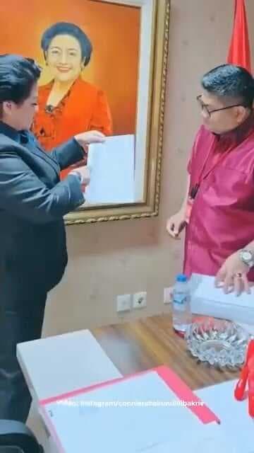 Connie Serahkan Dokumen Rahasia Titipan Hasto ke Wasekjen PDIP