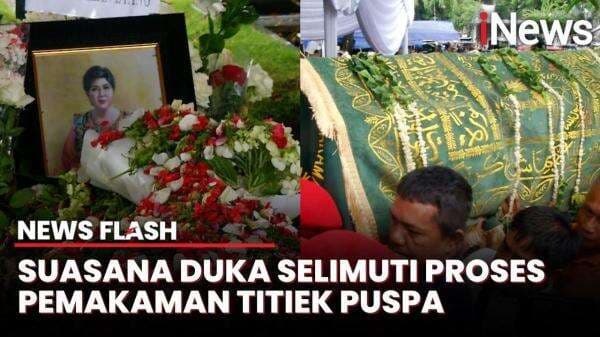 Suasana Pemakaman Jenazah Titiek Puspa di TPU Tanah Kusir Suasana Pemakaman Jenazah Titiek Puspa di TPU Tanah Kusir