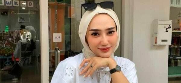 Bugis Mandi: Kue Tradisional yang Viral di TikTok Mama Yulita Intan