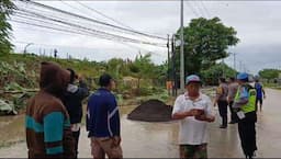 Tanggul Jebol, Jalur Grobogan-Semarang Ditutup Dialihkan ke Jalan Tikus 