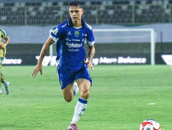 Misi Amankan Takhta Klasemen, Eliano Reijnders Bakar Semangat Bobotoh demi Gelar Juara