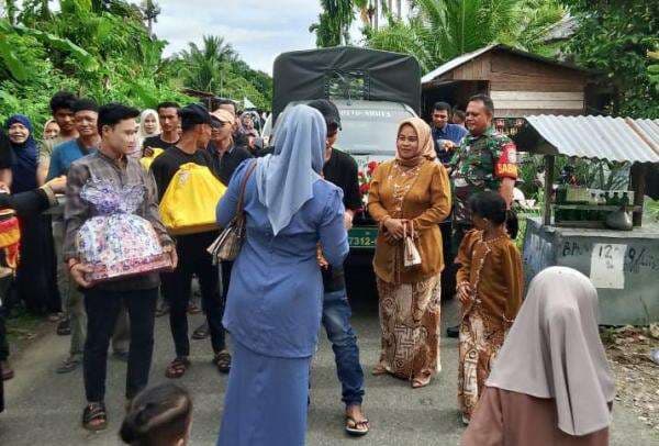 Pengantin di Babahrot Abdya Diarak Mobil TNI, Ini Kata Danramil