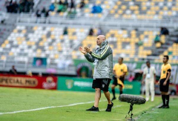 Bernardo Tavares Ngamuk Persebaya Surabaya Ditahan Dewa United 1-1 di Super League 2025-2026