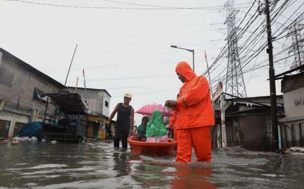 Waspada Banjir Rob Mulai Hari Ini di 12 Wilayah Pesisir Jakarta!