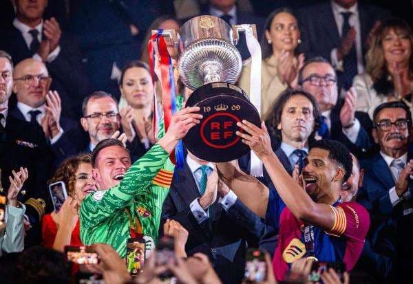 Barcelona Juara Copa Del Rey Usai Kalahkan Real Madrid, Los Blancos Terancam Puasa Gelar