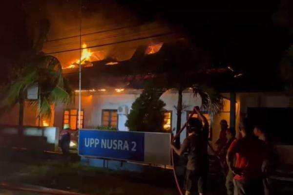 Kebakaran Gudang Logistik PLN ULP Ende NTT, Api Diduga dari Korsleting Listrik