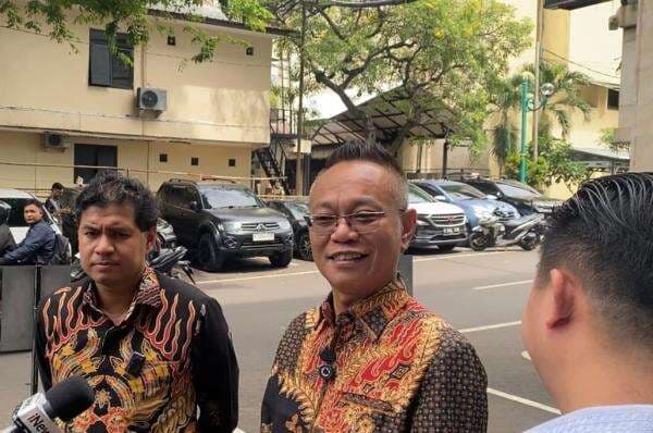 Gelar Perkara Khusus Ijazah Palsu Jokowi, Sekjen Peradi Bersatu Pastikan Bukan untuk SP3 Gelar Perkara Khusus Ijazah Palsu Jokowi, Sekjen Peradi Bersatu Pastikan Bukan untuk SP3