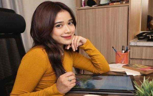 Profil Singkat Brisia Jodie, Artis Jebolan Indonesia Idol yang sedang Berseteru dengan Awkarin