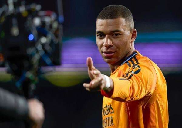 Mbappe Menggila! Hattrick Spektakuler Bawa Real Madrid Jauhi Barcelona