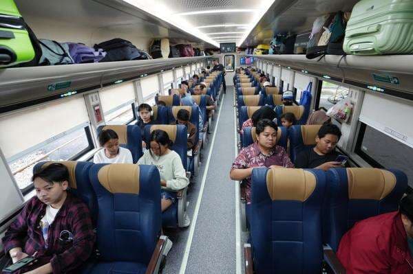 3 Hari Beroperasi, KA Direct Train Relasi Semarang-Jakarta Angkut 1.105 Penumpang