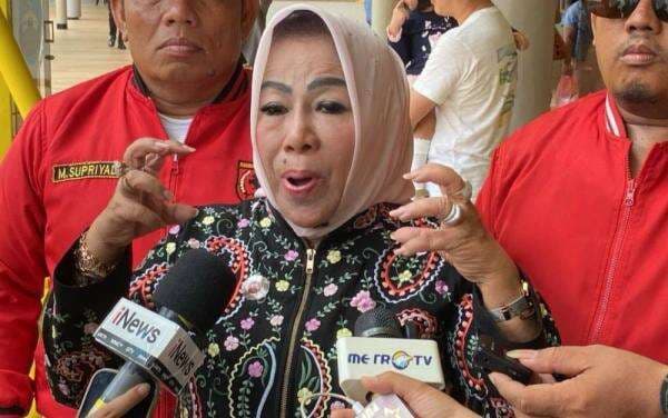 Kuasa Hukum Eggi Sudjana Bantah Dapat Rp100 Miliar usai Bertemu Jokowi: Seribu Perak pun Tak Ada