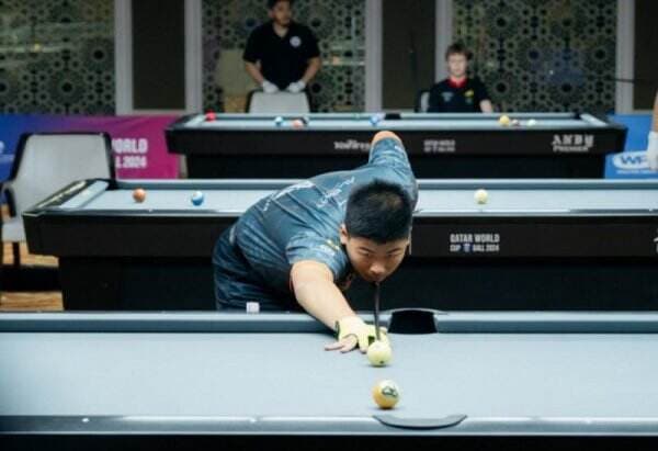 Pebiliar Indonesia Albert Januarta Curi Perhatian di Qatar 10-Ball World Cup Championship