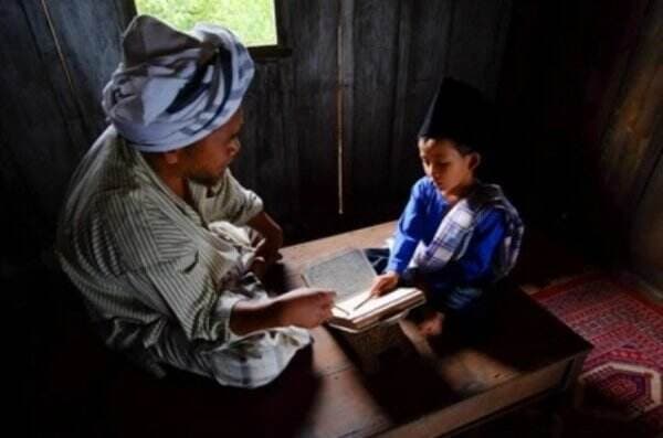 Alquran Surat Yasin: Teks Arab, Latin, dan Terjemahan Indonesia