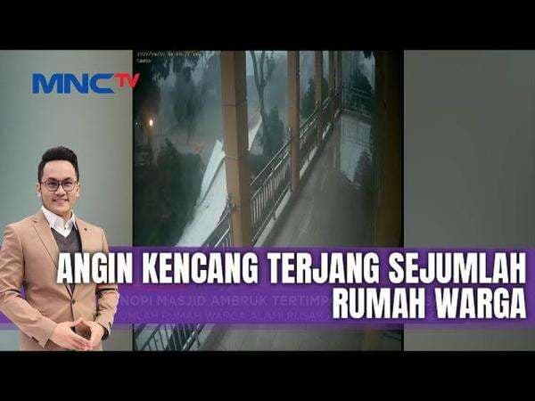 Hujan Deras dan Angin Kencang Rusak Bangunan di Padalarang Hujan Deras dan Angin Kencang Rusak Bangunan di Padalarang