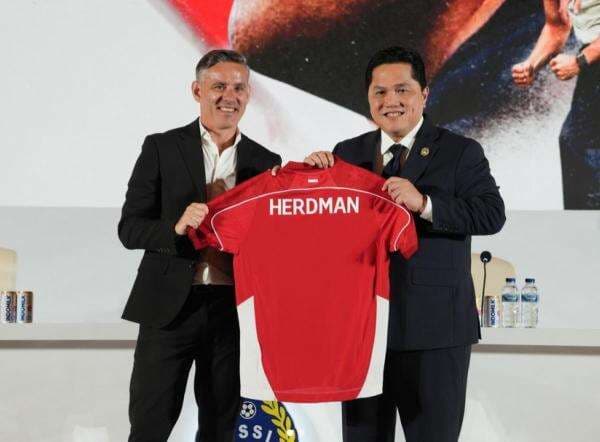 Masuki Era Baru Bersama John Herdman, Erick Thohir Serukan Dukungan Penuh untuk Garuda