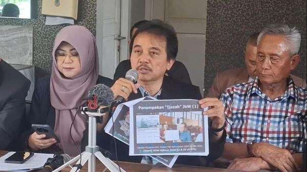 Gelar Perkara Khusus, Roy Suryo Bawa Ijazah UGM 1985 'Lawan' Jokowi Gelar Perkara Khusus, Roy Suryo Bawa Ijazah UGM 1985 'Lawan' Jokowi