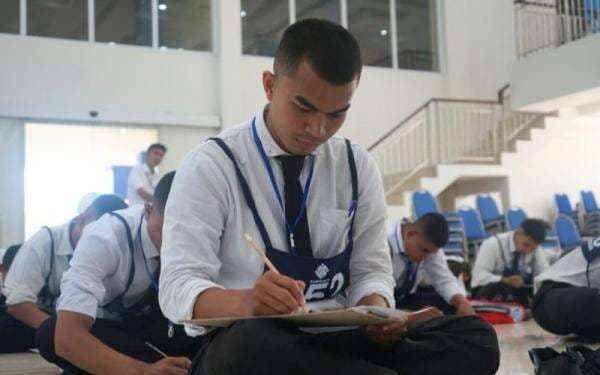 Seskab-Menaker Cek Pelaksanaan Magang Nasional, Kuota 100 Ribu Peserta Bakal Dibuka Lagi